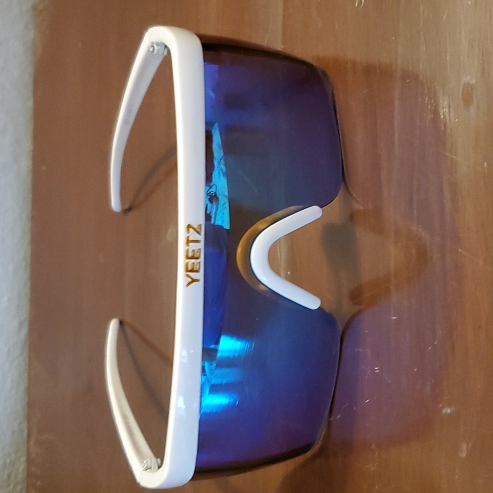 YEETZ Outdoor Sport Sunglasses New!